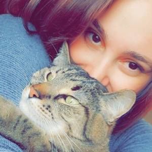 Meet your Posher, Kenzie